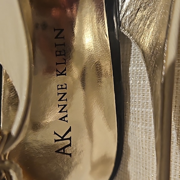 AK Anne Klein Leather Heels - Picture 6 of 8